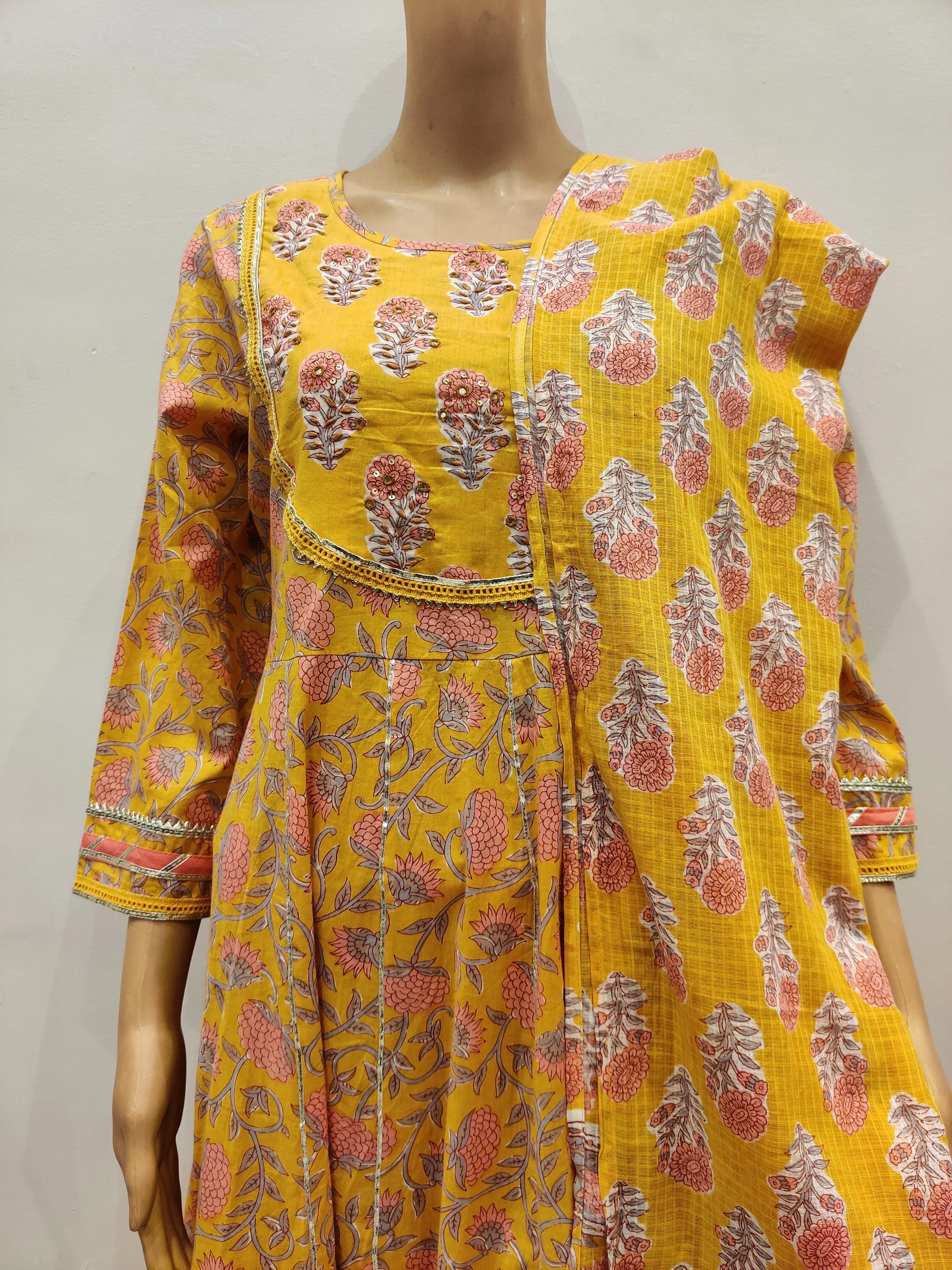 Kerria Kurta pant with dupatta
