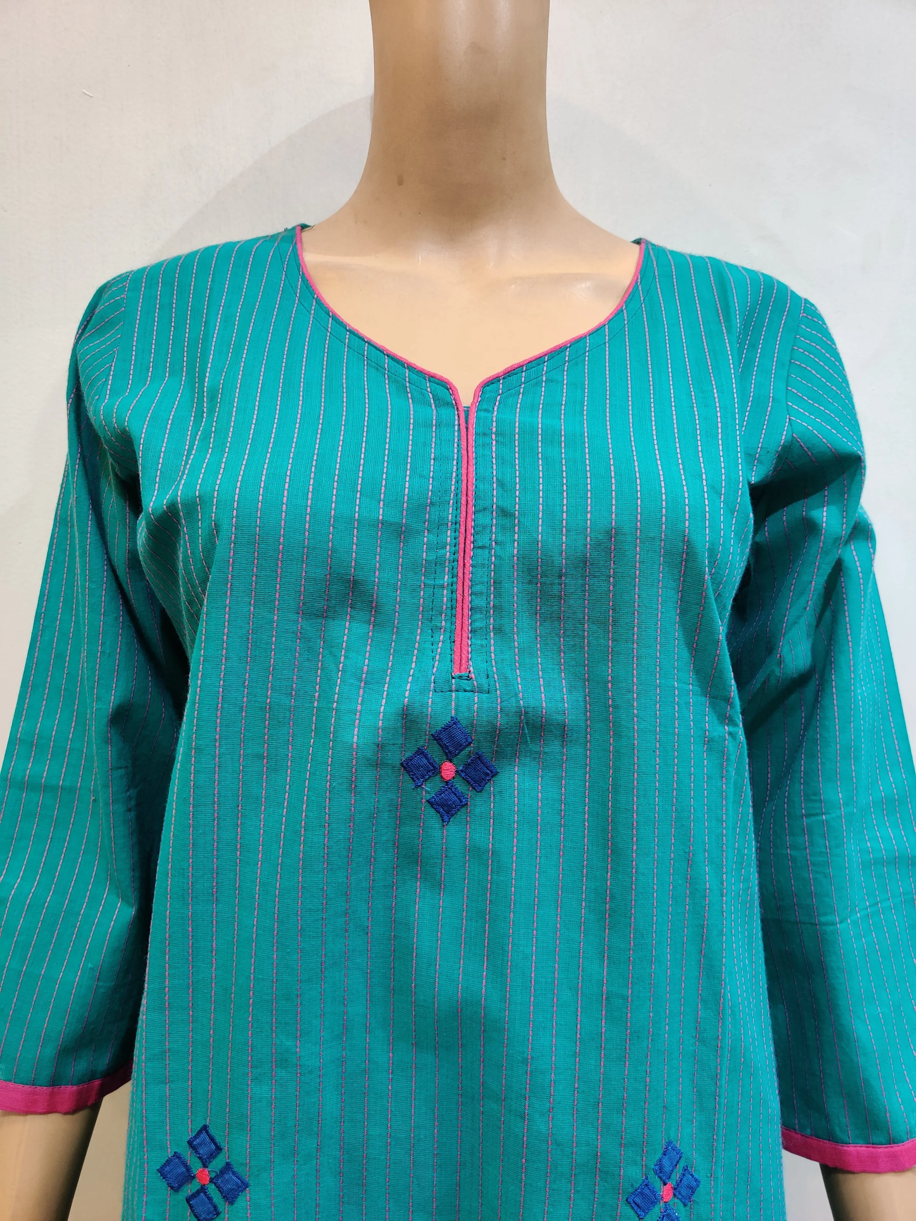 Phulera Kurti